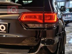 جیپ گراند شیرۆکی